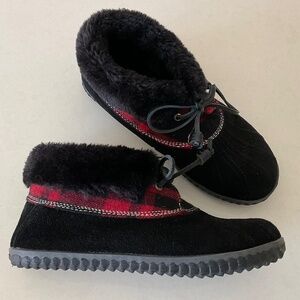 SPERRY Piled Lined Duck Black Red Suede  Booties Size 7 NWOT